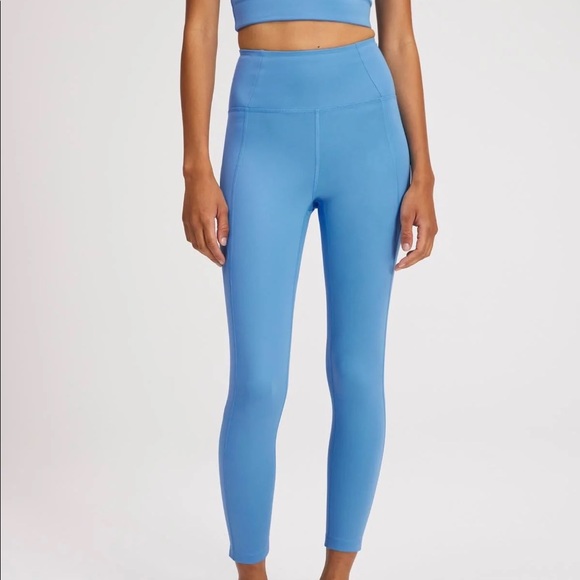 Girlfriend Collective Compressive High-Rise Legging in Haze (XS) - Picture 2 of 10